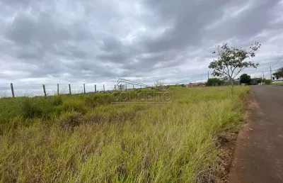 Terreno no bairro água branca com 1024 m² de área total, divididos em 3 lotes.