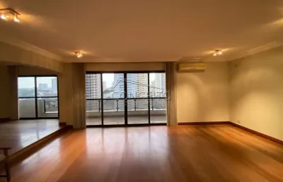 Apartamento à venda no edifício san marco com 276 m² | 3 suítes com varanda, sendo 1 suíte master e 3 vagas de garagem.