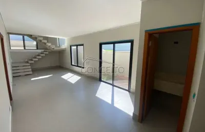 Sobrado à venda no condomínio damha com 243m² | 3 suítes e 4 vagas de garagem.