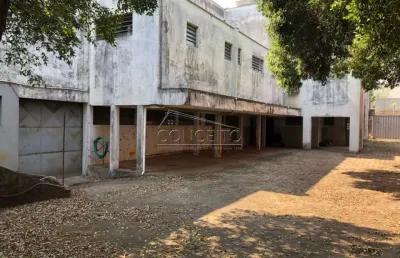 Barracão comercial para locação ou venda no bairro jaraguá com 1630 m² de área construída | amplo pátio, refeitório e 30 vagas de garagem.