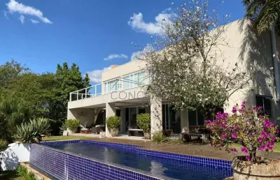 Sobrado mobiliado à venda no condomínio residencial ipê em são pedro-sp com 419,30 m² | 4 suítes e 4 vagas de garagem