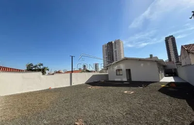 Casa comercial para venda ou locação no bairro jardim europa com 257 m² | 9 salas com banheiro privativo, recepção e 13 vagas de estacionamento.