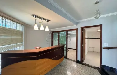 Casa comercial para locação no centro de piracicaba com 194 m² | 4 salas, sendo uma sala três ambientes, 3 banheiros e copa