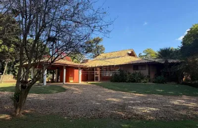 Casa térrea à venda no bairro dois córregos com 490,54 m² | 5 dormitórios, sendo 4 suítes e 8 vagas de garagem.