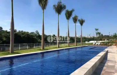 Terreno em condomínio disponível para venda no bairro granja marileusa em uberlândia-mg