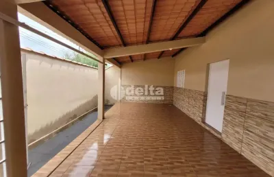 Casa residencial disponível para venda no bairro cidade jardim em uberlândia-mg.