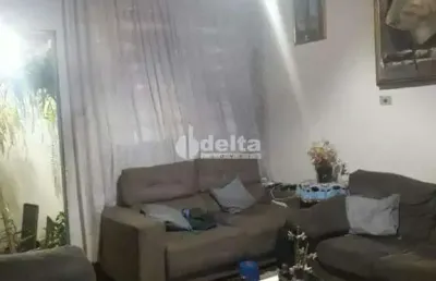 Casa residencial disponível para venda no bairro centro em uberlândia-mg