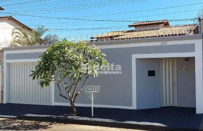 Casa residencial disponível para venda no bairro santa rosa em uberlândia-mg