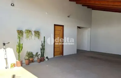 Casa residencial disponível para venda no bairro jardim holanda em uberlândia - mg.