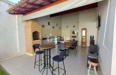 Casa residencial disponível para venda no bairro nova uberlândia em uberlândia-mg