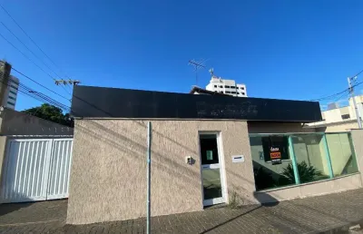 Casa comercial disponível para locação/venda no bairro santa maria em uberlândia-mg