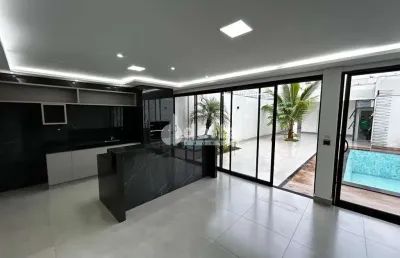 Casa residencial disponível para locação e venda no bairro brasil em uberlândia-mg.