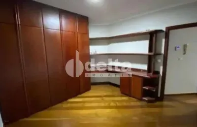 Casa residencial disponível para venda no bairro brasil em uberlândia-mg