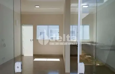 Casa disponível para venda no bairro granada em uberlândia-mg