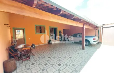 Casa disponível para venda no bairro granada em uberlândia-mg