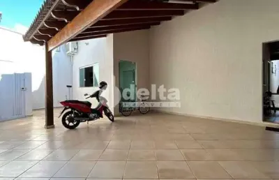 Casa residencial disponível para venda no bairro alto umuarama em uberlândia-mg