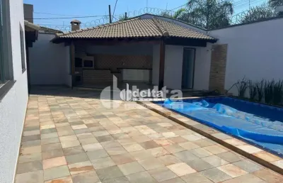 Casa residencial disponível para locação e venda no bairro alto umuarama em uberlândia-mg
