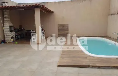 Casa residencial disponível para venda no bairro jardim holanda em uberlândia - mg.