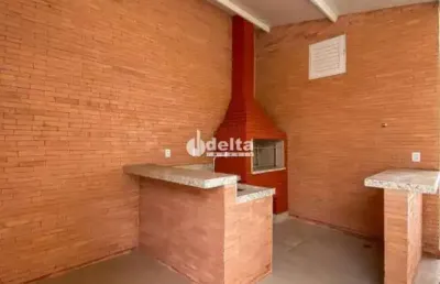 Casa residencial disponível para venda no bairro brasil em uberlândia-mg
