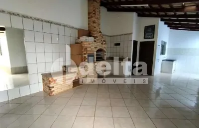 Casa com 3 quartos à venda no Jardim Patrícia, Uberlândia 