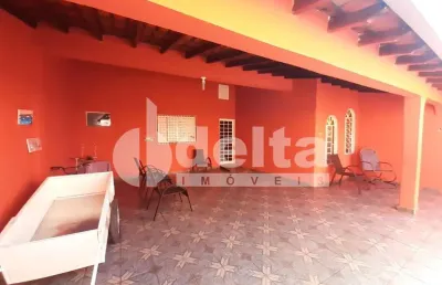Casa residencial disponível para venda no bairro jardim brasília em uberlândia-mg