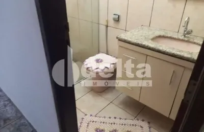 Casa residencial disponível para venda no bairro cidade jardim em uberlândia-mg