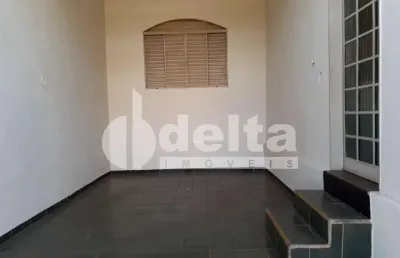 Casa residencial disponível para venda no bairro brasil em uberlândia-mg
