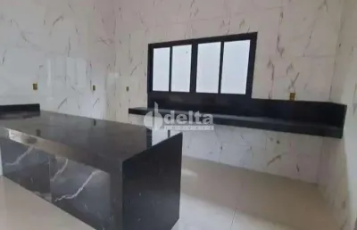 Casa residencial disponível para venda no bairro alto umuarama em uberlândia-mg