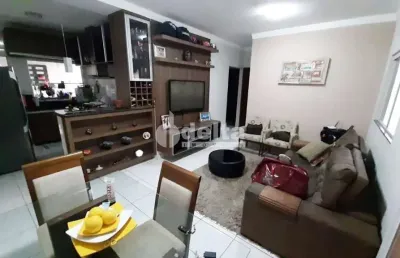Casa residencial disponível para venda no bairro jardim holanda em uberlândia - mg.