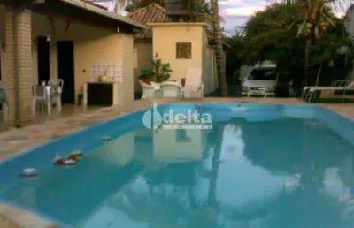 Casa residencial disponível para venda no bairro presidente roosevelt em uberlândia-mg