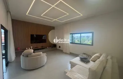 Casa residencial disponível para locação e venda no bairro cidade jardim em uberlândia-mg