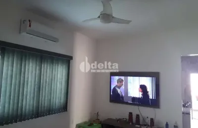 Casa residencial disponível para venda no bairro nova uberlândia em uberlândia-mg