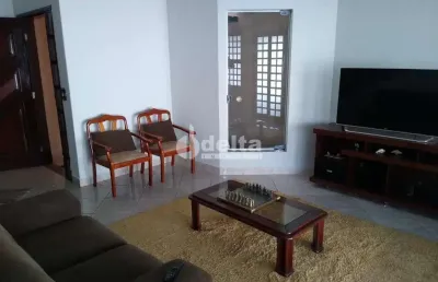 Casa residencial disponível para venda no bairro vigilato pereira em uberlândia-mg