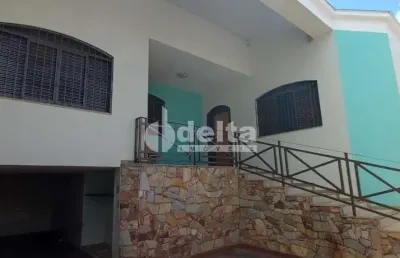 Casa residencial disponível para venda no bairro tabajaras em uberlândia-mg