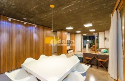 Casa no condomínio paradiso ecológico disponível para venda em uberlândia-mg