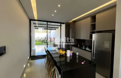 Casa residencial disponível para venda no bairro maravilha em uberlândia-mg