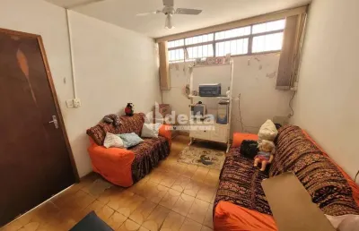 Casa residencial disponível para venda no bairro martins em uberlândia-mg