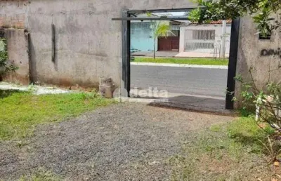 Casa residencial  disponível para venda no bairro santa mônica em uberlândia-mg