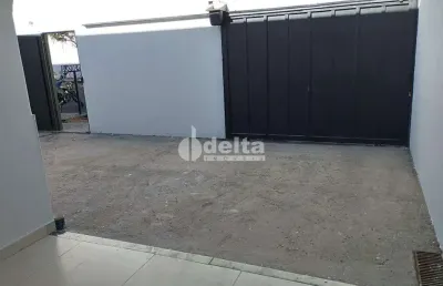 Casa residencial  disponível para venda no bairro santa mônica em uberlândia-mg