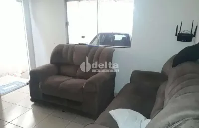 Casa residencial disponível para venda no bairro maravilha em uberlândia-mg