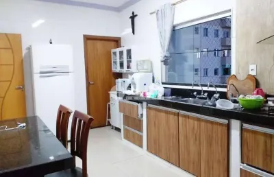 Casa residencial  disponível para venda no bairro santa mônica em uberlândia-mg