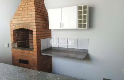 Casa residencial  disponível para locação e venda no bairro santa mônica em uberlândia-mg