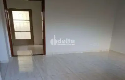 Casa disponível para venda no bairro osvaldo rezende em uberlândia-mg