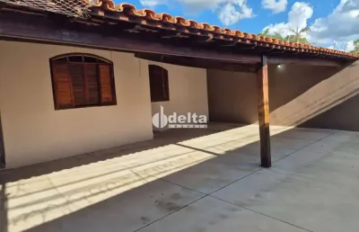 Casa residencial disponível para venda no bairro cidade jardim em uberlândia-mg