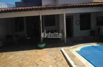 Casa residencial disponível para venda no bairro cidade jardim em uberlândia-mg
