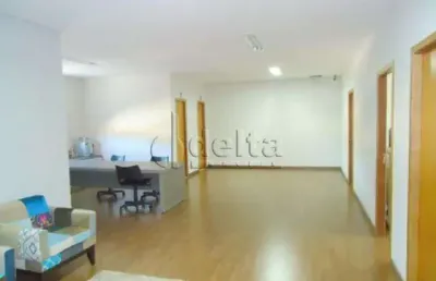 Casa comercial disponível para venda no bairro tibery em uberlândia-mg