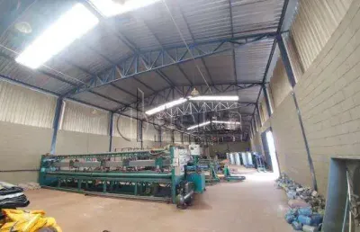 Casa comercial disponível para venda no bairro distrito industrial em uberlândia-mg