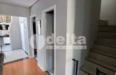Casa no condomínio village unique disponível para venda em uberlândia-mg