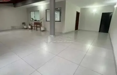 Casa disponível para venda no bairro jardim patrícia em uberlândia mg