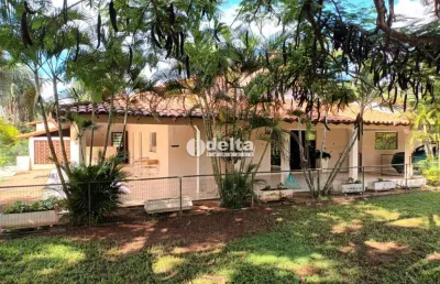 Casa no condomínio morada do sol disponível para venda em uberlândia-mg